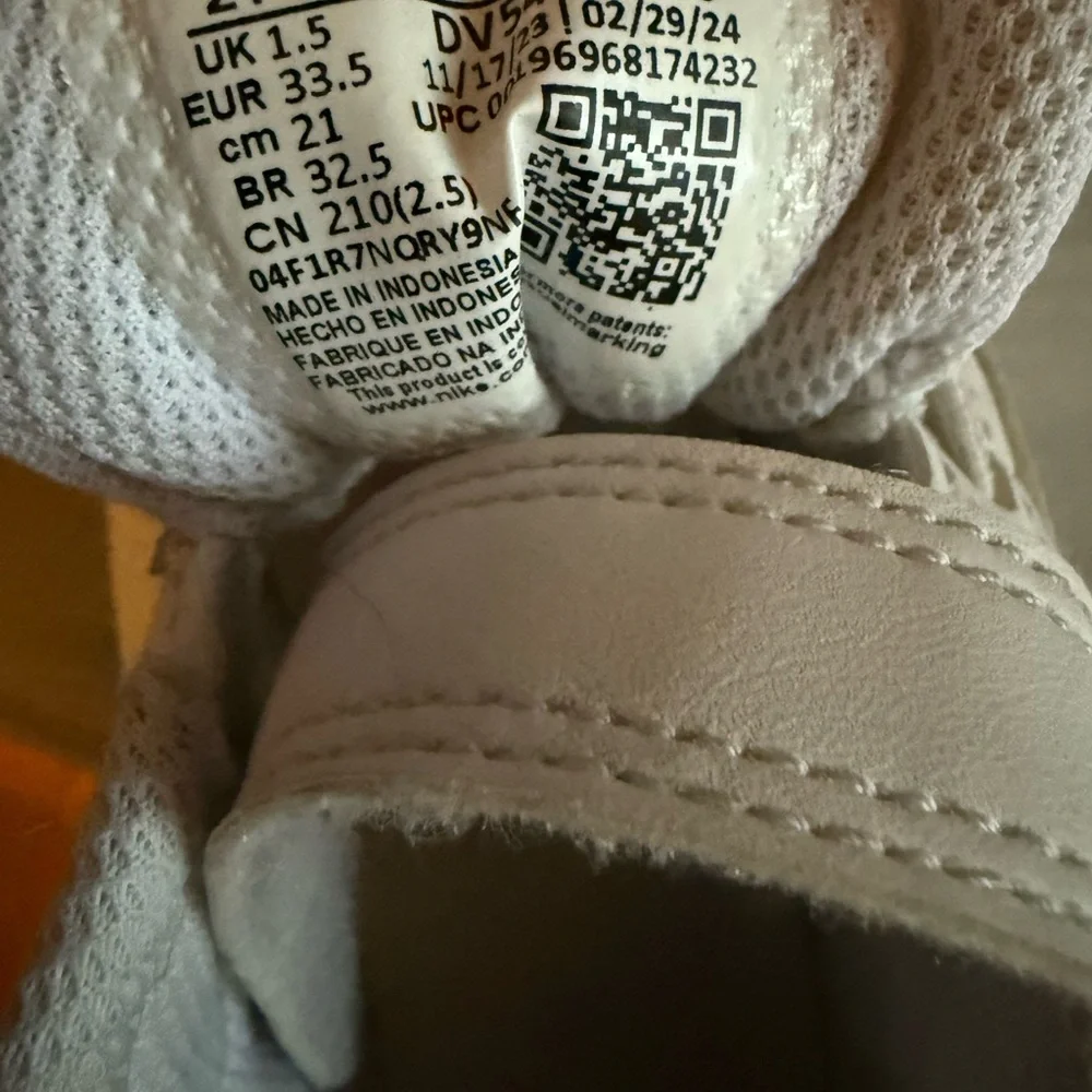 Nike Court Borough Low Recraft Big Kids Size 2 White Adjustable Strap - Picture 4 of 4